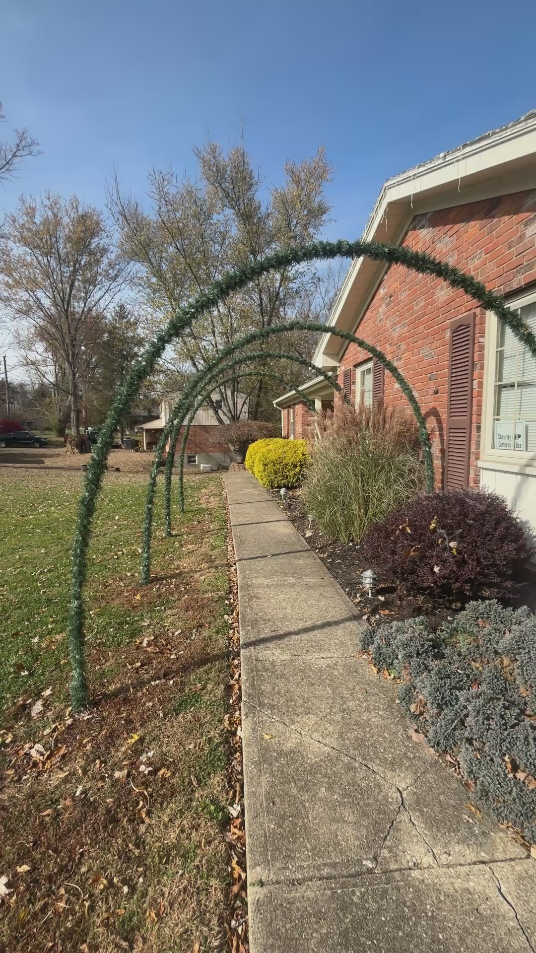 1 Christmas Walkway Arch